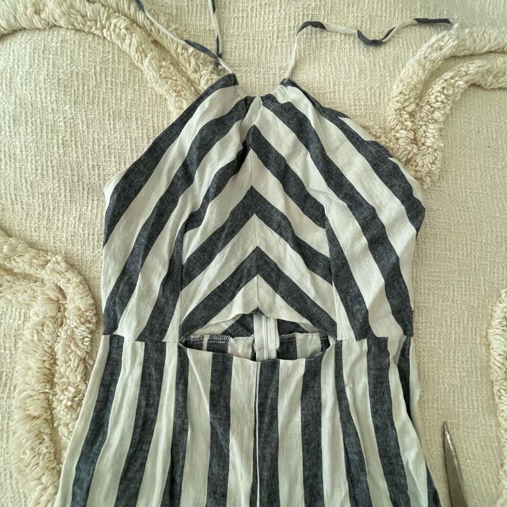 WOMENS NWT NAVY STRIPE HALTER JUMPSUIT